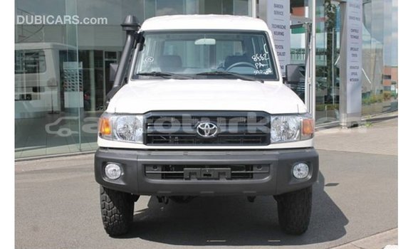 Buy Import Toyota Land Cruiser White Car in Import - Dubai in Ahal Buy Import Toyota Land Cruiser White Car in Import - Dubai in Ahal