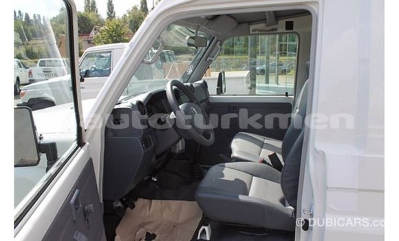 Buy Import Toyota Land Cruiser White Car in Import - Dubai in Ahal Buy Import Toyota Land Cruiser White Car in Import - Dubai in Ahal