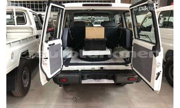 Buy Import Toyota Land Cruiser White Car in Import - Dubai in Ahal Buy Import Toyota Land Cruiser White Car in Import - Dubai in Ahal