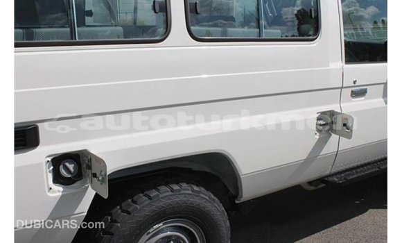 Buy Import Toyota Land Cruiser White Car in Import - Dubai in Ahal Buy Import Toyota Land Cruiser White Car in Import - Dubai in Ahal