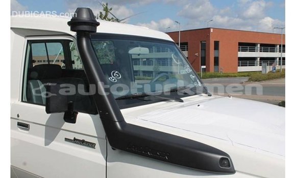 Buy Import Toyota Land Cruiser White Car in Import - Dubai in Ahal Buy Import Toyota Land Cruiser White Car in Import - Dubai in Ahal
