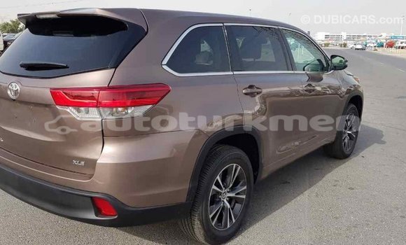 Buy Import Toyota Highlander Brown Car in Import - Dubai in Ahal Buy Import Toyota Highlander Brown Car in Import - Dubai in Ahal