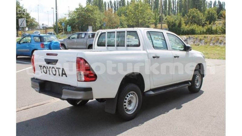 Big with watermark toyota hilux ahal import dubai 2171