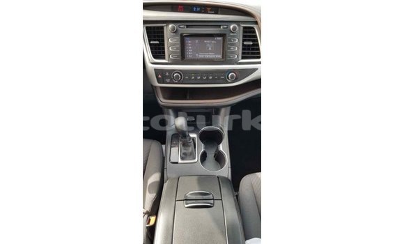 Buy Import Toyota Highlander Brown Car in Import - Dubai in Ahal Buy Import Toyota Highlander Brown Car in Import - Dubai in Ahal