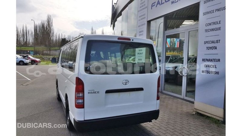 Big with watermark toyota hiace ahal import dubai 2174