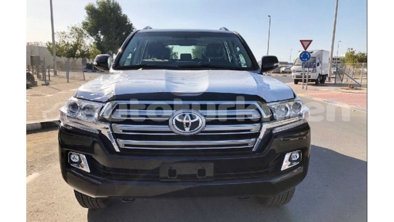 Big with watermark toyota land cruiser ahal import dubai 2176