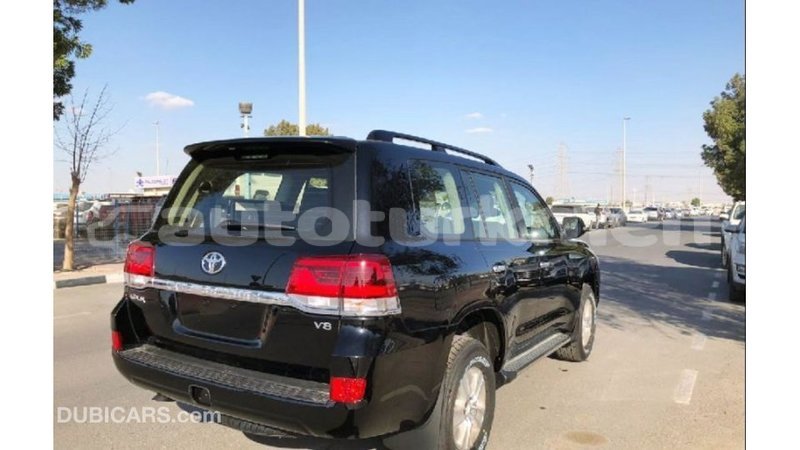 Big with watermark toyota land cruiser ahal import dubai 2176