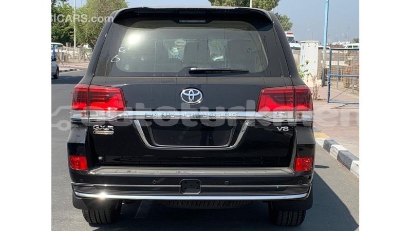 Big with watermark toyota land cruiser ahal import dubai 2177