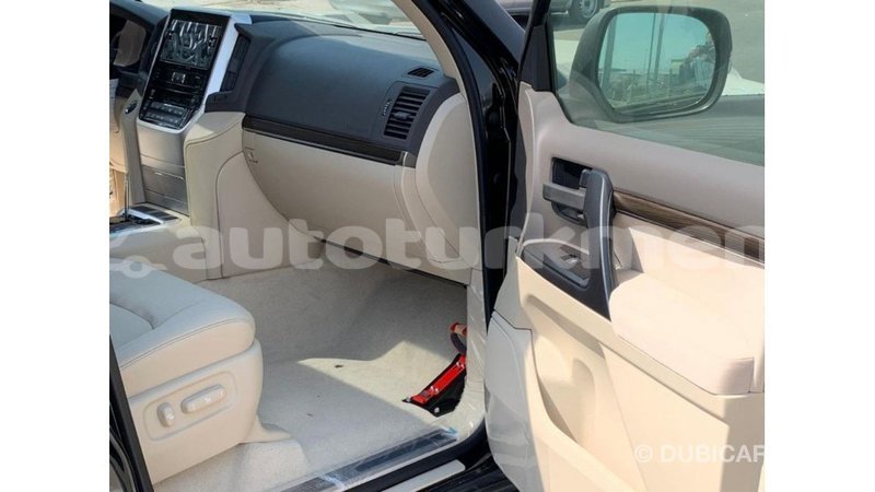 Big with watermark toyota land cruiser ahal import dubai 2177