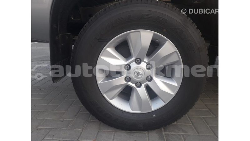 Big with watermark toyota hilux ahal import dubai 2180