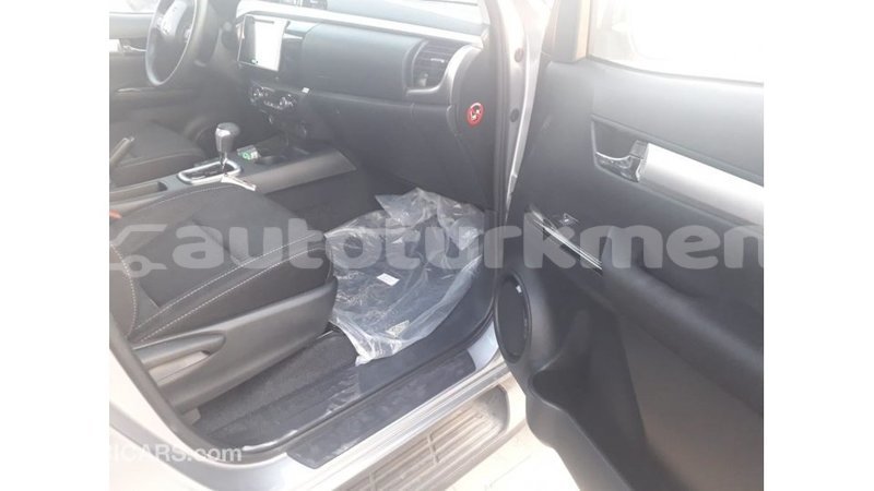 Big with watermark toyota hilux ahal import dubai 2180