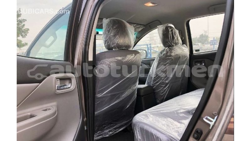 Big with watermark mitsubishi l200 ahal import dubai 2182