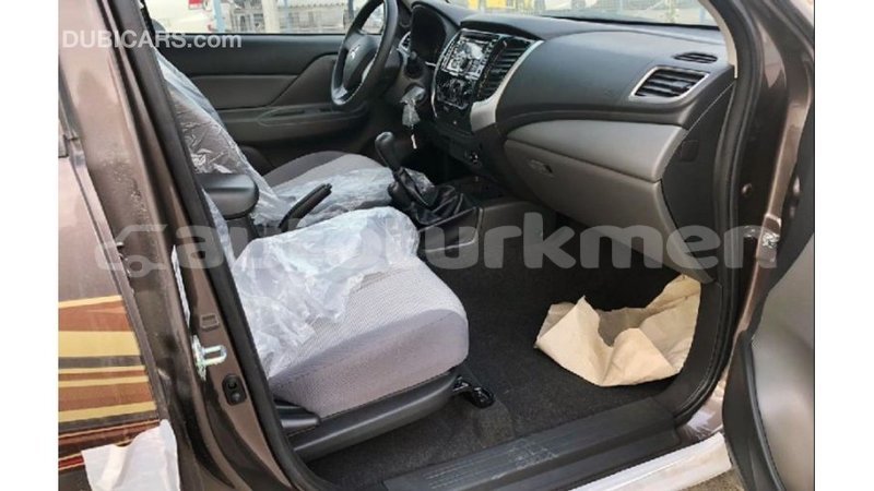 Big with watermark mitsubishi l200 ahal import dubai 2182