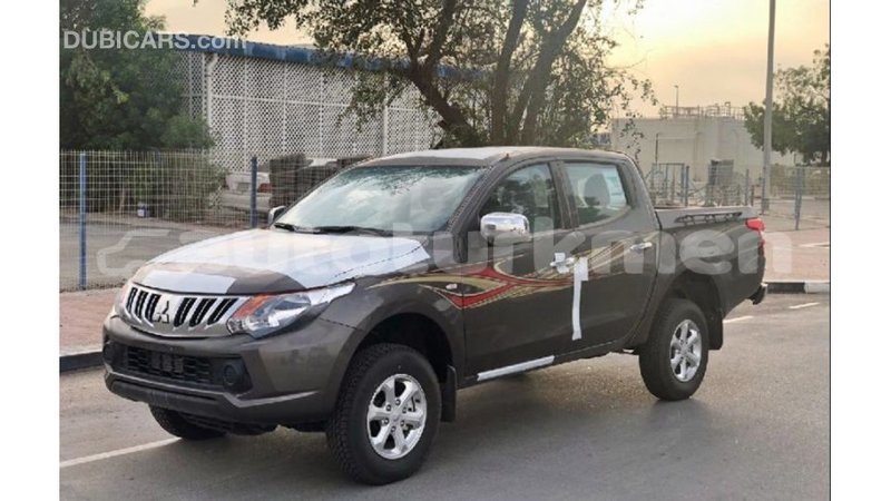 Big with watermark mitsubishi l200 ahal import dubai 2182