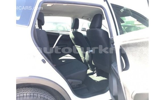 Buy Import Toyota 4Runner White Car in Import - Dubai in Ahal Buy Import Toyota 4Runner White Car in Import - Dubai in Ahal