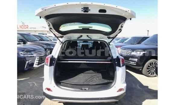 Buy Import Toyota 4Runner White Car in Import - Dubai in Ahal Buy Import Toyota 4Runner White Car in Import - Dubai in Ahal