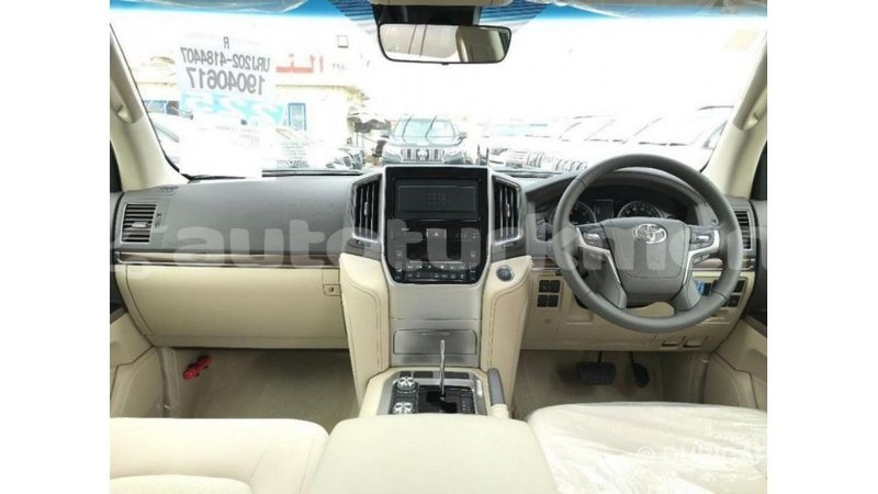 Big with watermark toyota land cruiser ahal import dubai 2205