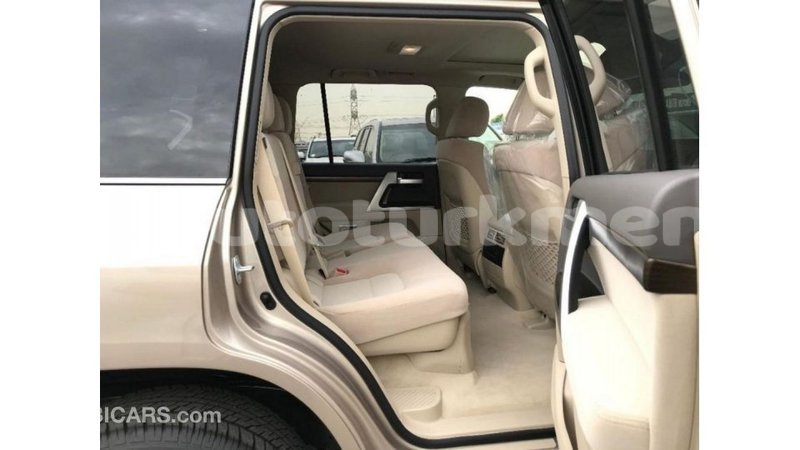 Big with watermark toyota land cruiser ahal import dubai 2205