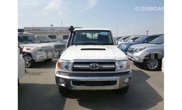 Buy Import Toyota Land Cruiser White Car in Import - Dubai in Ahal Buy Import Toyota Land Cruiser White Car in Import - Dubai in Ahal
