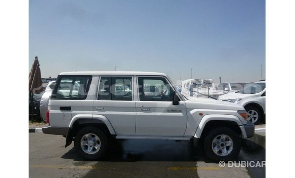 Buy Import Toyota Land Cruiser White Car in Import - Dubai in Ahal Buy Import Toyota Land Cruiser White Car in Import - Dubai in Ahal
