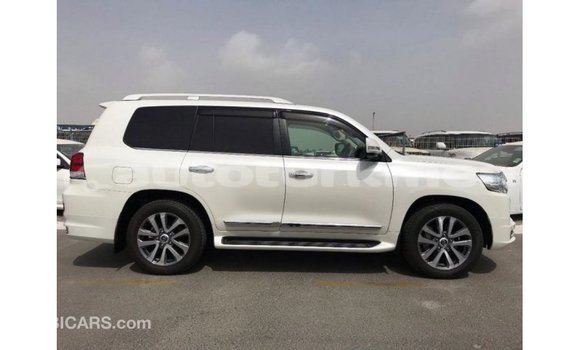 Buy Import Toyota Land Cruiser White Car in Import - Dubai in Ahal Buy Import Toyota Land Cruiser White Car in Import - Dubai in Ahal