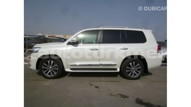 Big with watermark toyota land cruiser ahal import dubai 2216