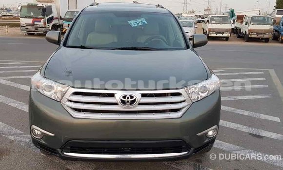 Buy Import Toyota Highlander Green Car in Import - Dubai in Ahal Buy Import Toyota Highlander Green Car in Import - Dubai in Ahal