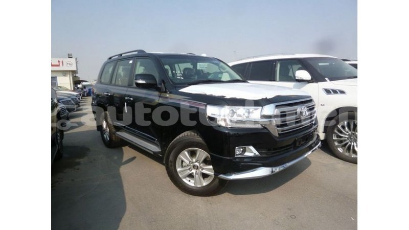 Big with watermark toyota land cruiser ahal import dubai 2227