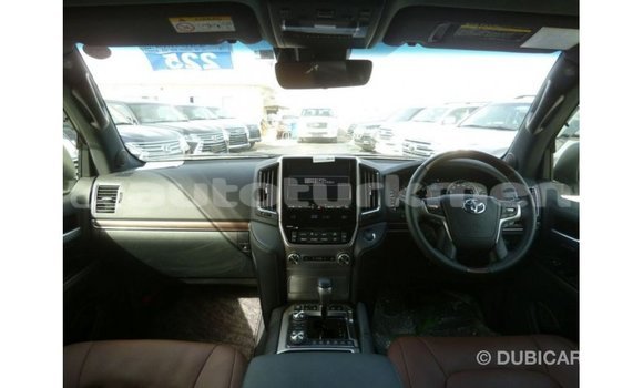 Buy Import Toyota Land Cruiser White Car in Import - Dubai in Ahal Buy Import Toyota Land Cruiser White Car in Import - Dubai in Ahal