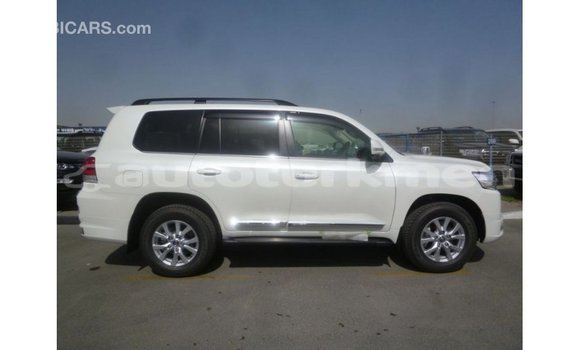 Buy Import Toyota Land Cruiser White Car in Import - Dubai in Ahal Buy Import Toyota Land Cruiser White Car in Import - Dubai in Ahal