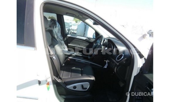 Buy Import Mercedes-Benz 190 White Car in Import - Dubai in Ahal Buy Import Mercedes-Benz 190 White Car in Import - Dubai in Ahal