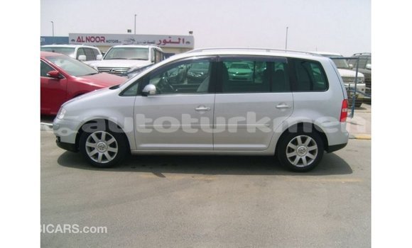 Buy Import Volkswagen Touran Other Car in Import - Dubai in Ahal Buy Import Volkswagen Touran Other Car in Import - Dubai in Ahal