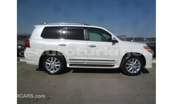 Buy Import Toyota Land Cruiser White Car in Import - Dubai in Ahal Buy Import Toyota Land Cruiser White Car in Import - Dubai in Ahal