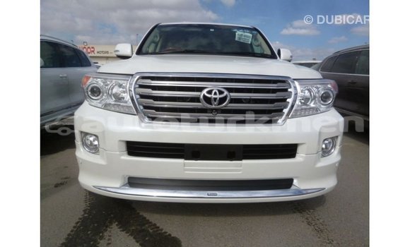 Buy Import Toyota Land Cruiser White Car in Import - Dubai in Ahal Buy Import Toyota Land Cruiser White Car in Import - Dubai in Ahal