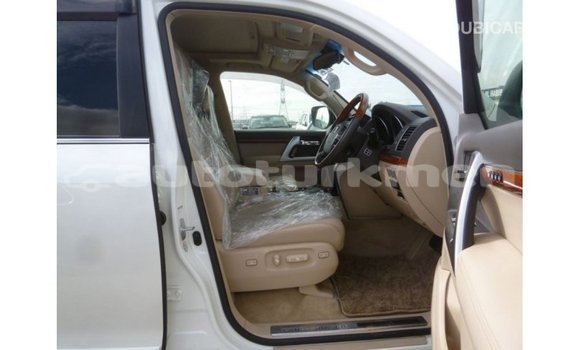 Buy Import Toyota Land Cruiser White Car in Import - Dubai in Ahal Buy Import Toyota Land Cruiser White Car in Import - Dubai in Ahal