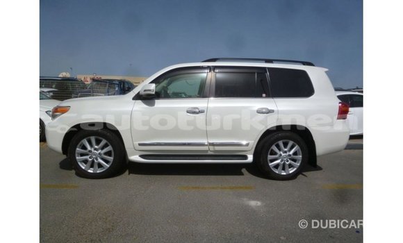 Buy Import Toyota Land Cruiser White Car in Import - Dubai in Ahal Buy Import Toyota Land Cruiser White Car in Import - Dubai in Ahal