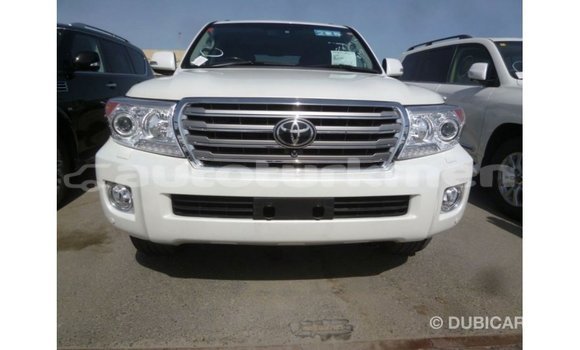 Buy Import Toyota Land Cruiser White Car in Import - Dubai in Ahal Buy Import Toyota Land Cruiser White Car in Import - Dubai in Ahal
