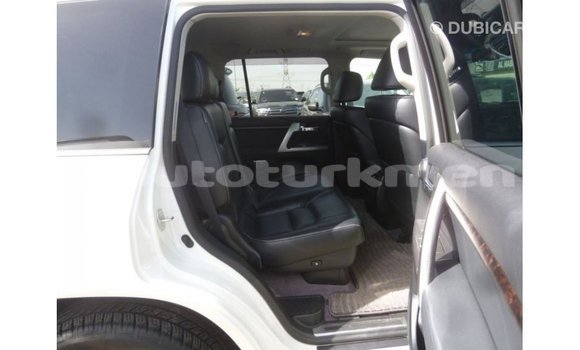 Buy Import Toyota Land Cruiser White Car in Import - Dubai in Ahal Buy Import Toyota Land Cruiser White Car in Import - Dubai in Ahal