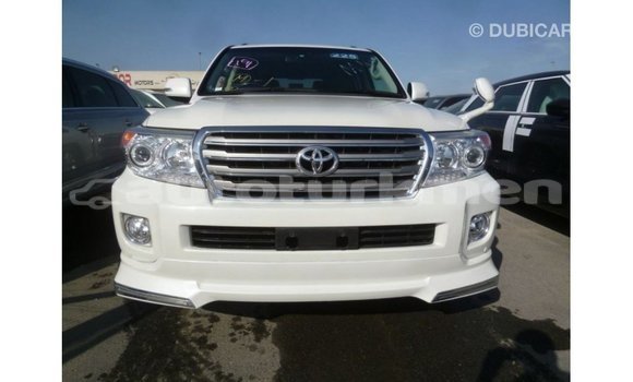 Buy Import Toyota Land Cruiser White Car in Import - Dubai in Ahal Buy Import Toyota Land Cruiser White Car in Import - Dubai in Ahal