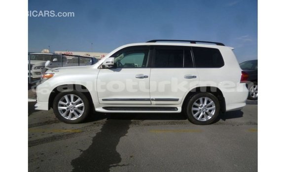 Buy Import Toyota Land Cruiser White Car in Import - Dubai in Ahal Buy Import Toyota Land Cruiser White Car in Import - Dubai in Ahal