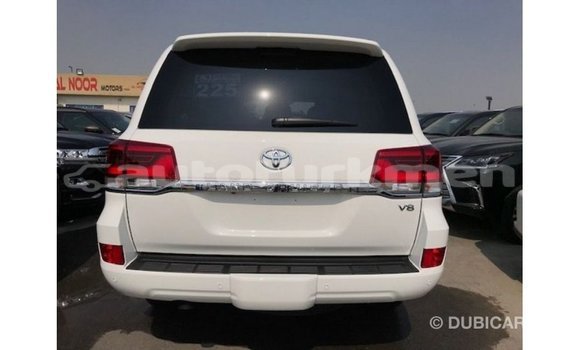 Buy Import Toyota Land Cruiser White Car in Import - Dubai in Ahal Buy Import Toyota Land Cruiser White Car in Import - Dubai in Ahal