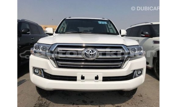 Buy Import Toyota Land Cruiser White Car in Import - Dubai in Ahal Buy Import Toyota Land Cruiser White Car in Import - Dubai in Ahal