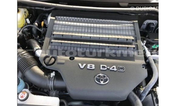 Buy Import Toyota Land Cruiser White Car in Import - Dubai in Ahal Buy Import Toyota Land Cruiser White Car in Import - Dubai in Ahal