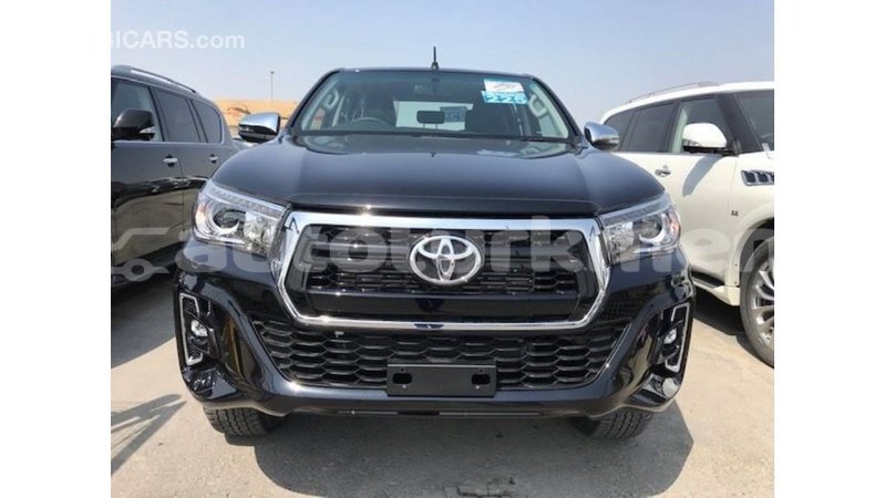 Big with watermark toyota hilux ahal import dubai 2259