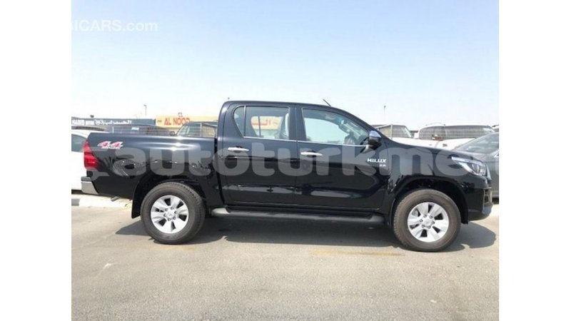 Big with watermark toyota hilux ahal import dubai 2259