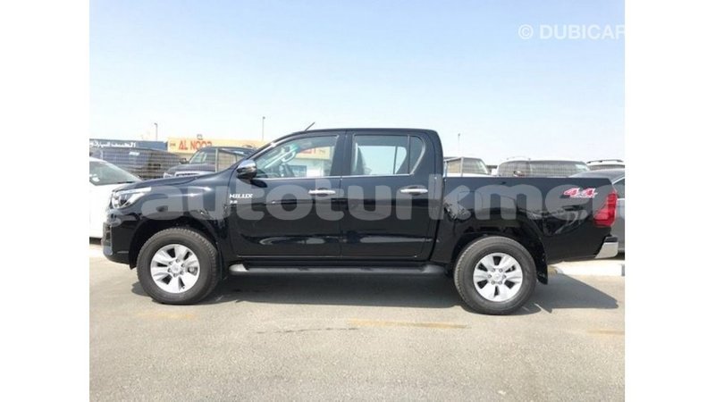 Big with watermark toyota hilux ahal import dubai 2259