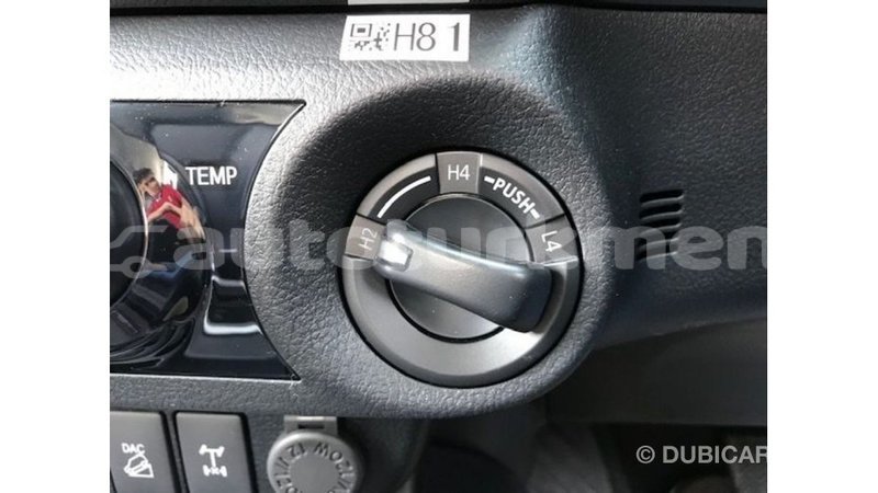 Big with watermark toyota hilux ahal import dubai 2259