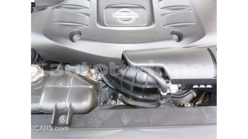 Big with watermark nissan patrol ahal import dubai 2287