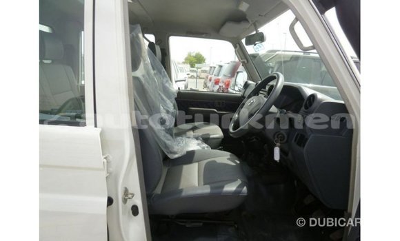 Buy Import Toyota Land Cruiser White Car in Import - Dubai in Ahal Buy Import Toyota Land Cruiser White Car in Import - Dubai in Ahal