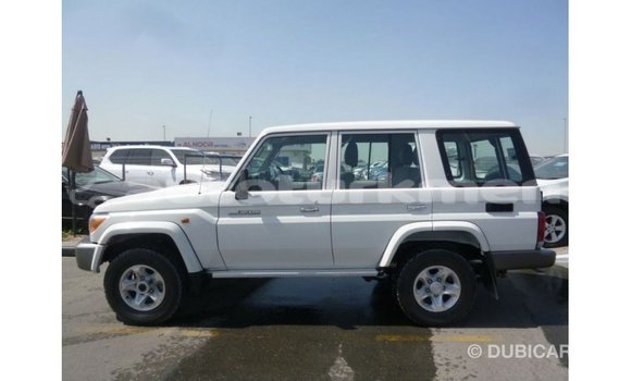 Buy Import Toyota Land Cruiser White Car in Import - Dubai in Ahal Buy Import Toyota Land Cruiser White Car in Import - Dubai in Ahal